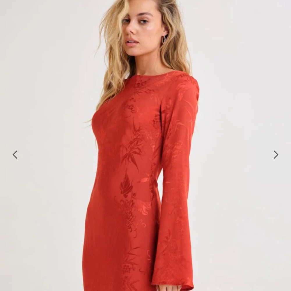 Rumored Backless Red Dress - Picture 2 of 12